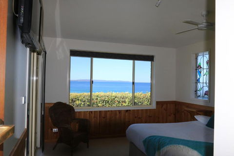 Bunkys By The Sea Holiday House - Your Accommodation 6