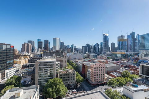 APC On Bourke - Your Accommodation 3