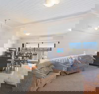 Newcastle Short Stay Apartments - Vista Apartment - Your Accommodation