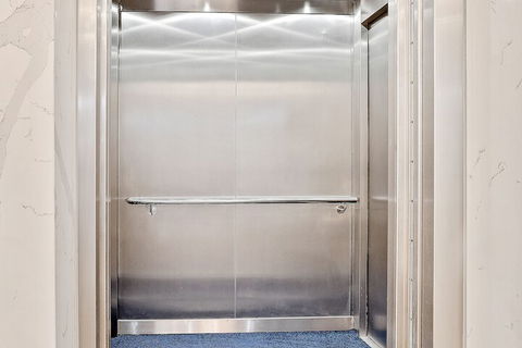 The Hamptons Apartments - Port Melbourne - Your Accommodation 4