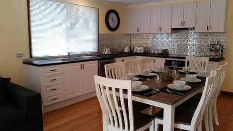 The Don Healesville - Your Accommodation 6