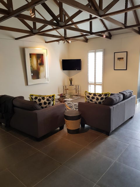 Irongate Studio - Your Accommodation 5