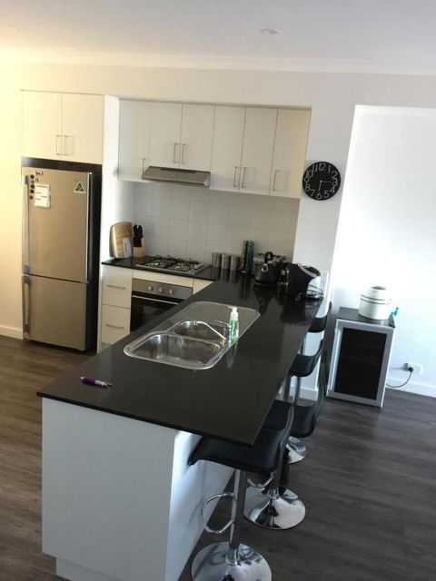 Falcon Bay 4x4 Townhouse - Your Accommodation 2
