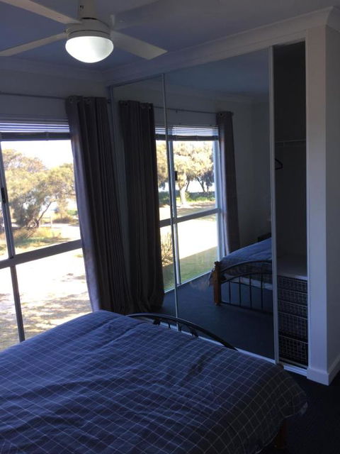 Falcon Bay 4x4 Townhouse - Your Accommodation 4