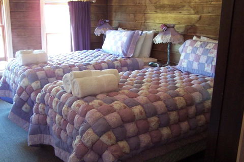 Drumreagh Bed & Breakfast Cabins - Your Accommodation 4