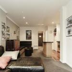 Valley View 203 - Your Accommodation 0