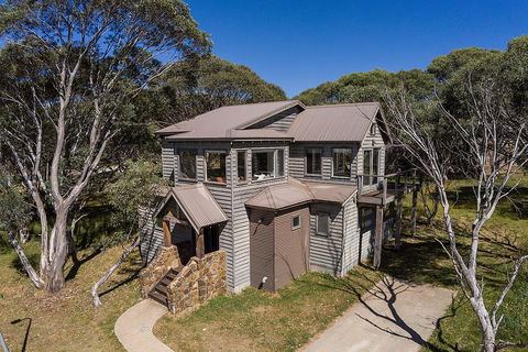 Alpenglow - Your Accommodation 1