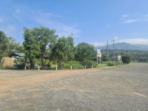Valley View Motel - Your Accommodation 0