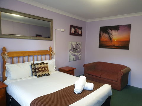 Valley View Motel - Your Accommodation 4