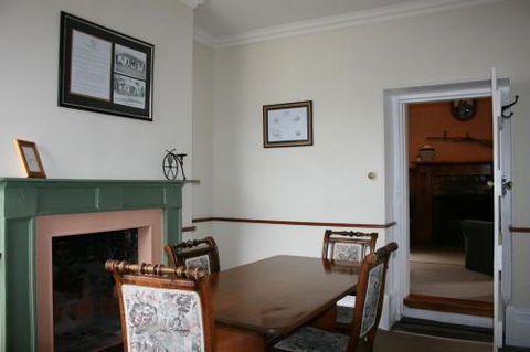 Gaol House Cottages - Your Accommodation 5