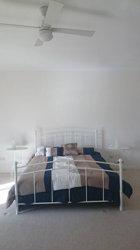 Hilltop Escape B&B - Your Accommodation 6