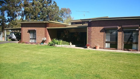 Hilltop Escape B&B - Your Accommodation 0