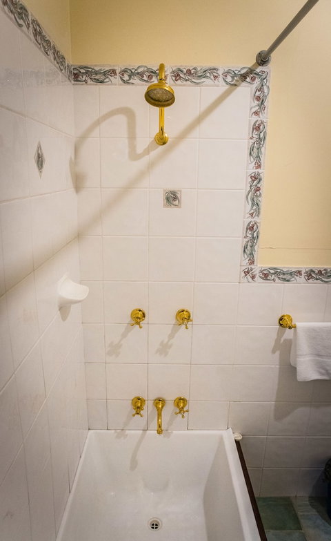 Whispering Pines Cottages - Your Accommodation 0