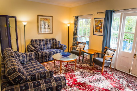 Whispering Pines Cottages - Your Accommodation 1