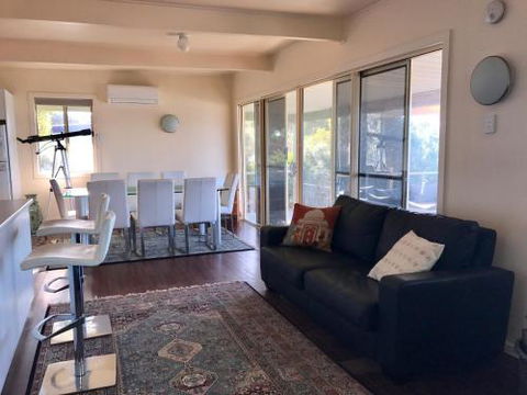 The Beach Shack - Your Accommodation 5