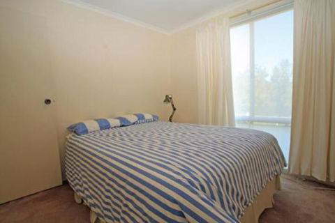 Relax & Enjoy The River - Your Accommodation 6