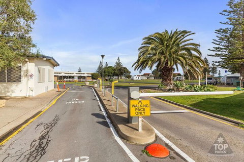 Moana Beach Tourist Park - Your Accommodation 1