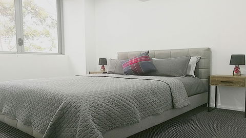Stylish Waterfront Apt In Rhodes - Your Accommodation 2