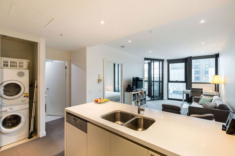 MILA, 1BDR Cremorne Apartment - Your Accommodation 3