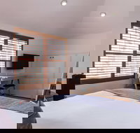 VERA 1BDR South Melbourne Apartment