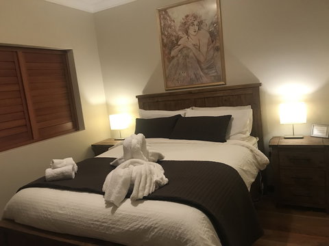 Atina Rocks Country Homestead - Your Accommodation 5