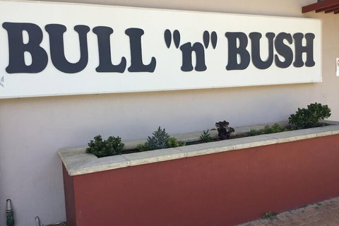 Bull 'n' Bush Hotel Motel - Your Accommodation 1