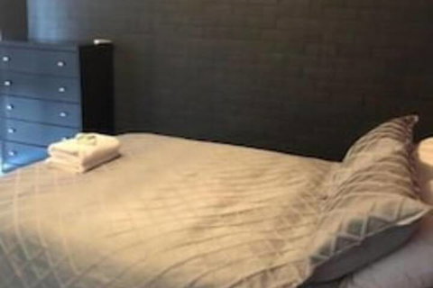 Bull 'n' Bush Hotel Motel - Your Accommodation 6