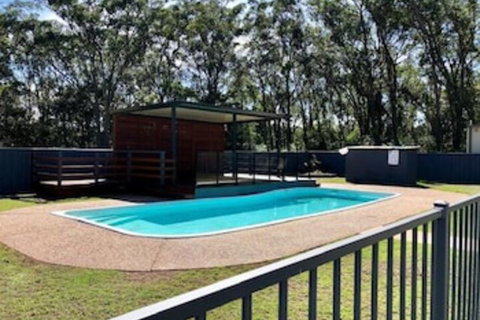 Bull 'n' Bush Hotel Motel - Your Accommodation 4