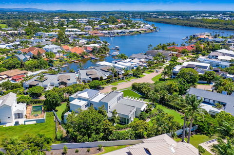 The Park House - Your Accommodation 0