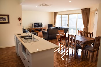 Longreach At Port Elliot - Your Accommodation 1