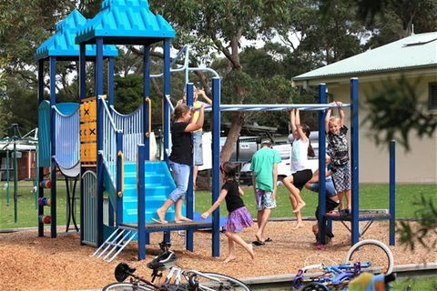 Holiday Haven Swan Lake - Your Accommodation 4