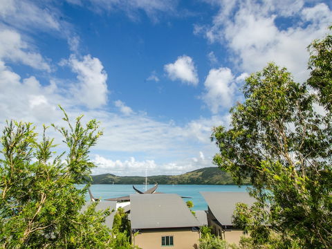 Casuarina 1 On Hamilton Island - Your Accommodation 2