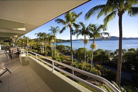 Lagoon 202 On Hamilton Island - Your Accommodation 3