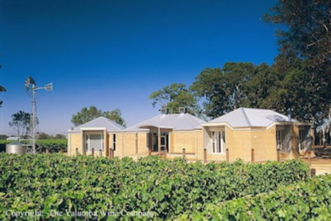 Yalumba Menzies Retreat - Your Accommodation 0