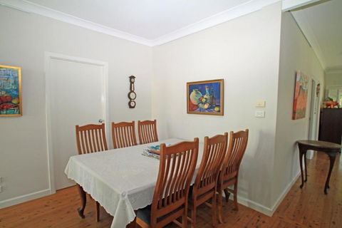 Popes Beach House Getaway - Your Accommodation 5