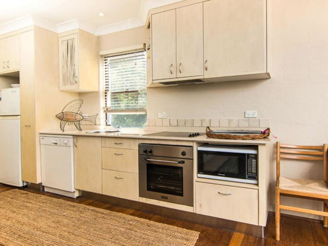 Middles Villa Manyana 02 - Your Accommodation 4