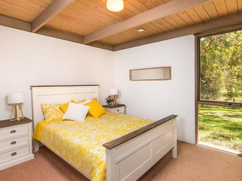 True Blue - Your Accommodation 2