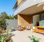 Boom 8 Boomerang Beach