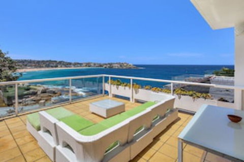 All The Views Bondi Beach - Your Accommodation 0