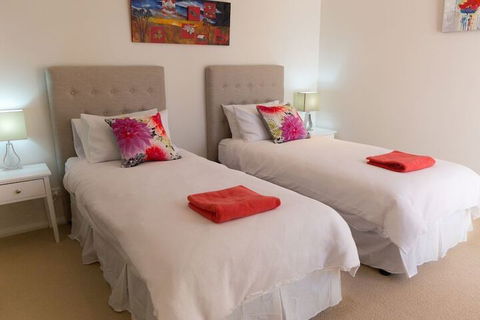 VUES At Salamander Bay - Your Accommodation 6