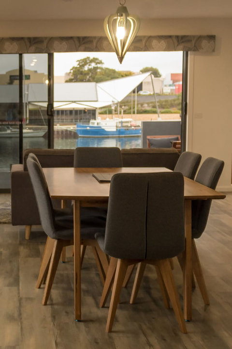 Ulverstone Waterfront Apartments - Your Accommodation 5