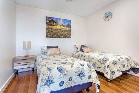 The Shoal Apartments Unit 504 / 4 8 Bullecourt Street - Your Accommodation 4