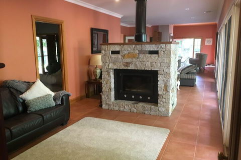 The Grange Homestead - Your Accommodation 6