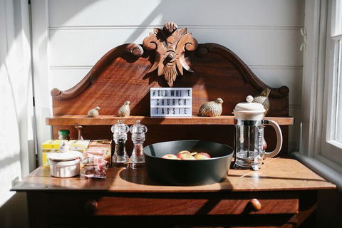 Old White Church Bed & Breakfast - Your Accommodation 7