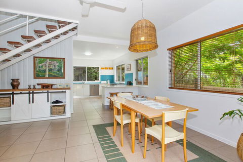 BEACH HOUSE On PEARL - Your Accommodation 3