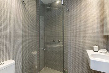 Art Deco 2 Bed Sydney & Darlinghurst Gem - Your Accommodation 1