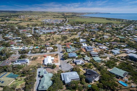 The Banksia 3 Banksia Court - Your Accommodation 1