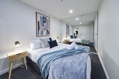Mega Style Apartments Southbank Crown - Your Accommodation 3
