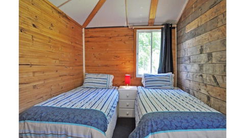 MY Fair Lady External Bathroom PET Friendly - Your Accommodation 6