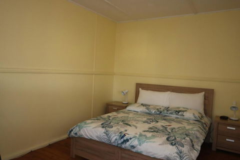 The South Sussex Cottage - Your Accommodation 3